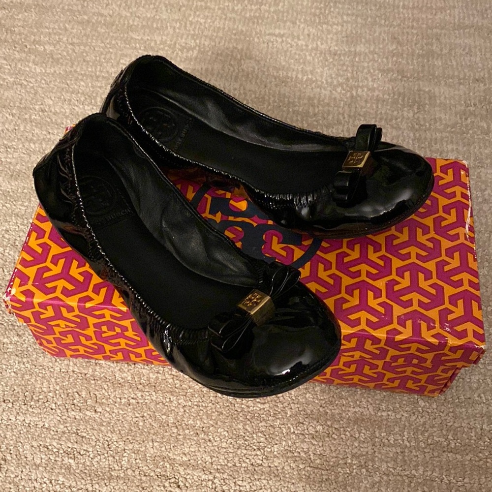 Tory Burch Eddie W/logo with Bow Ballet Flat